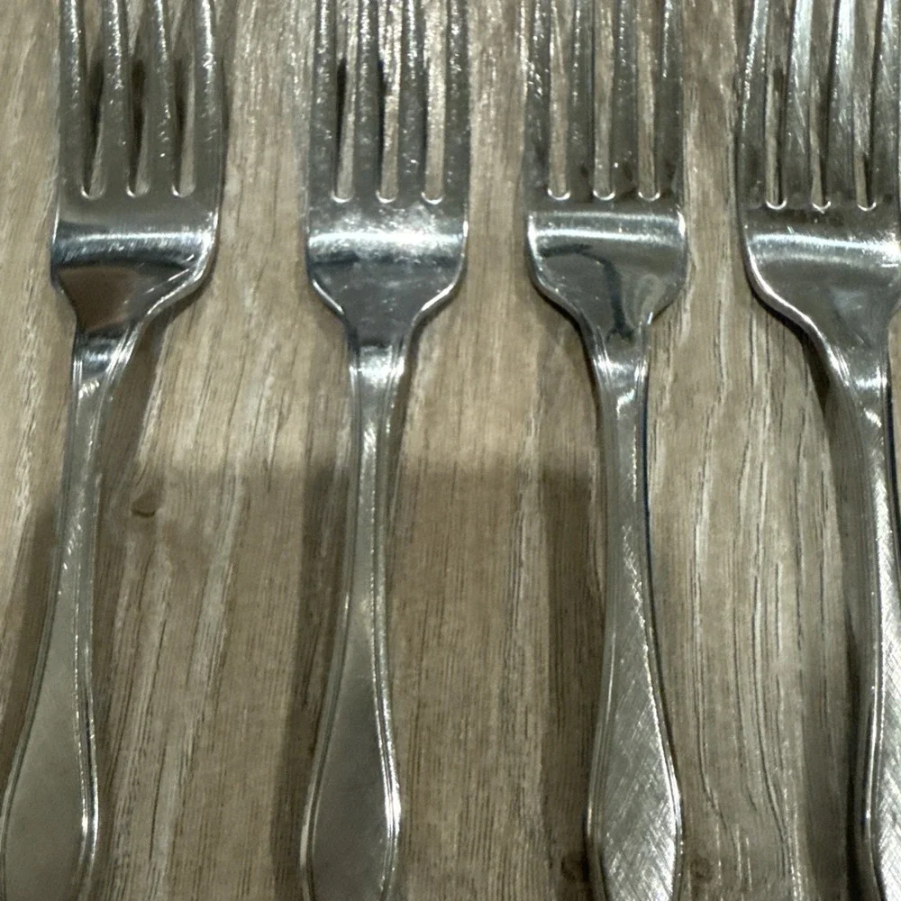 Oneida TWILIGHT Dinner Forks Set Of 4 1881 Rogers Ltd Stainless Flatware VINTAGE